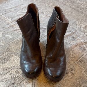 Kork-Ease Women's Brown Leather Side-Zip Ankle Boots